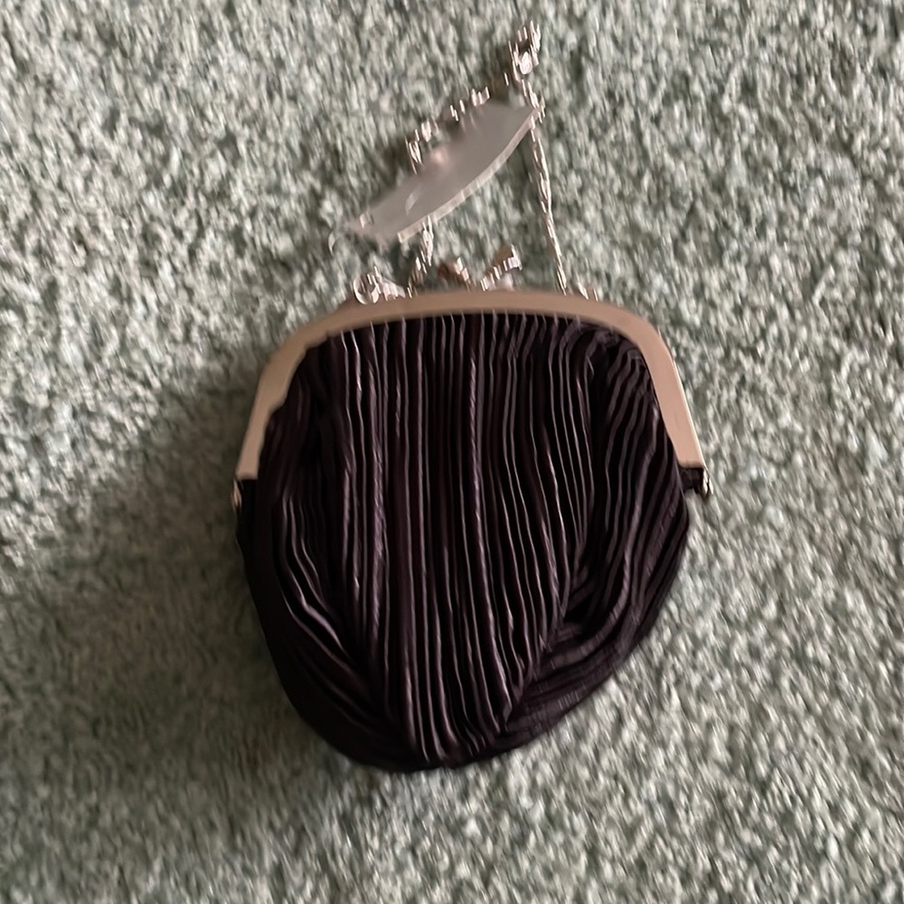 Small evening purse 5’x5’